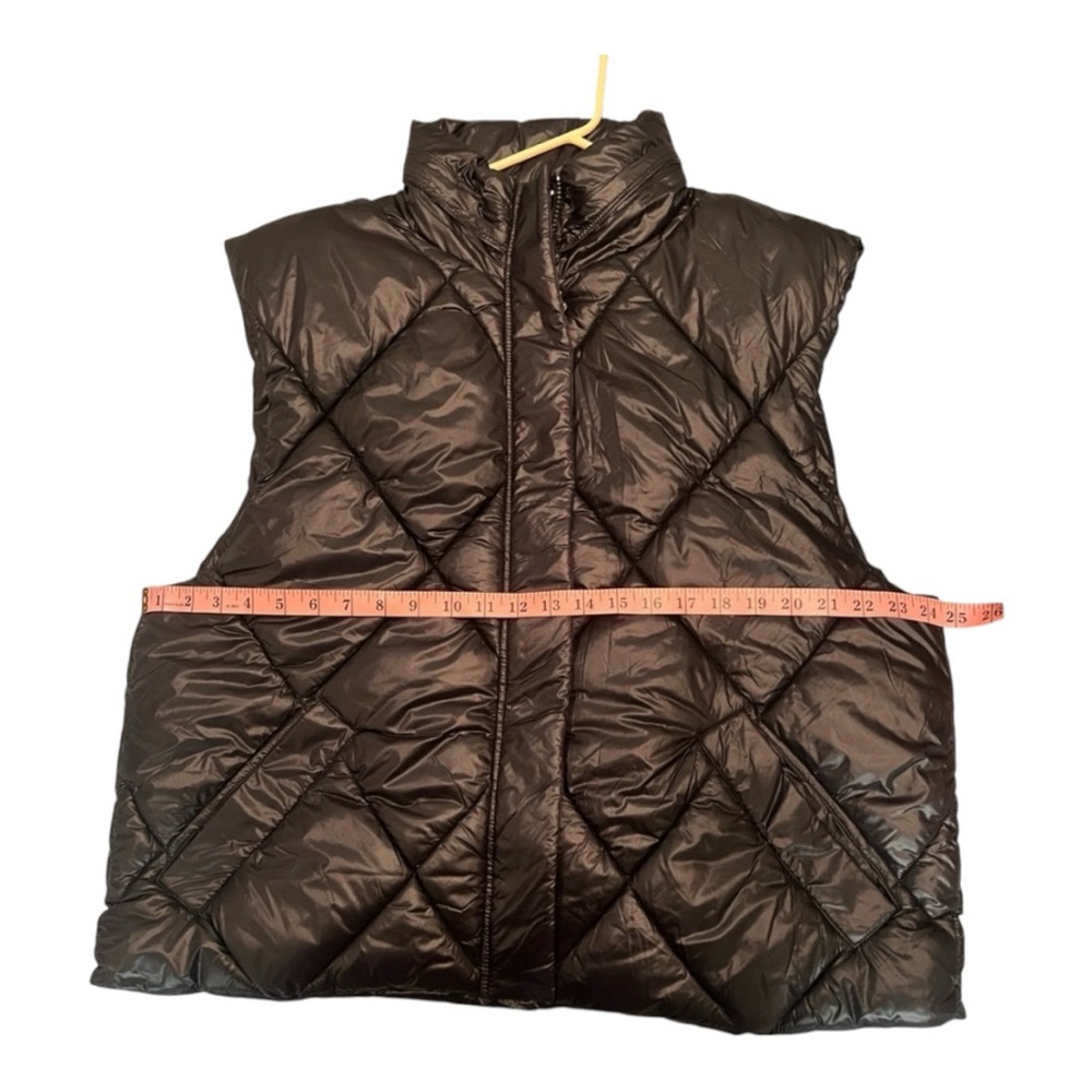 Andrew Marc sport bubble vest pockets XL has a hidden hood Zipper host pick - Picture 3 of 17